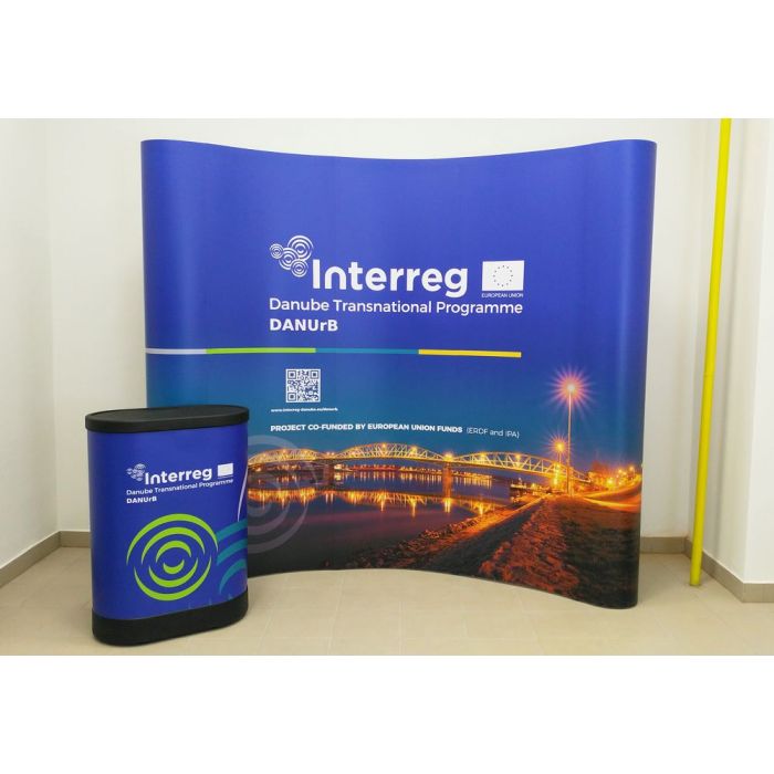 3x3 oblá Interreg s potlačeným pultom